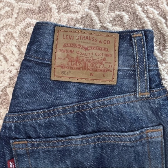 Levi’s 501®️ Original Fit Button-Fly Custom Dyed - Picture 6 of 16